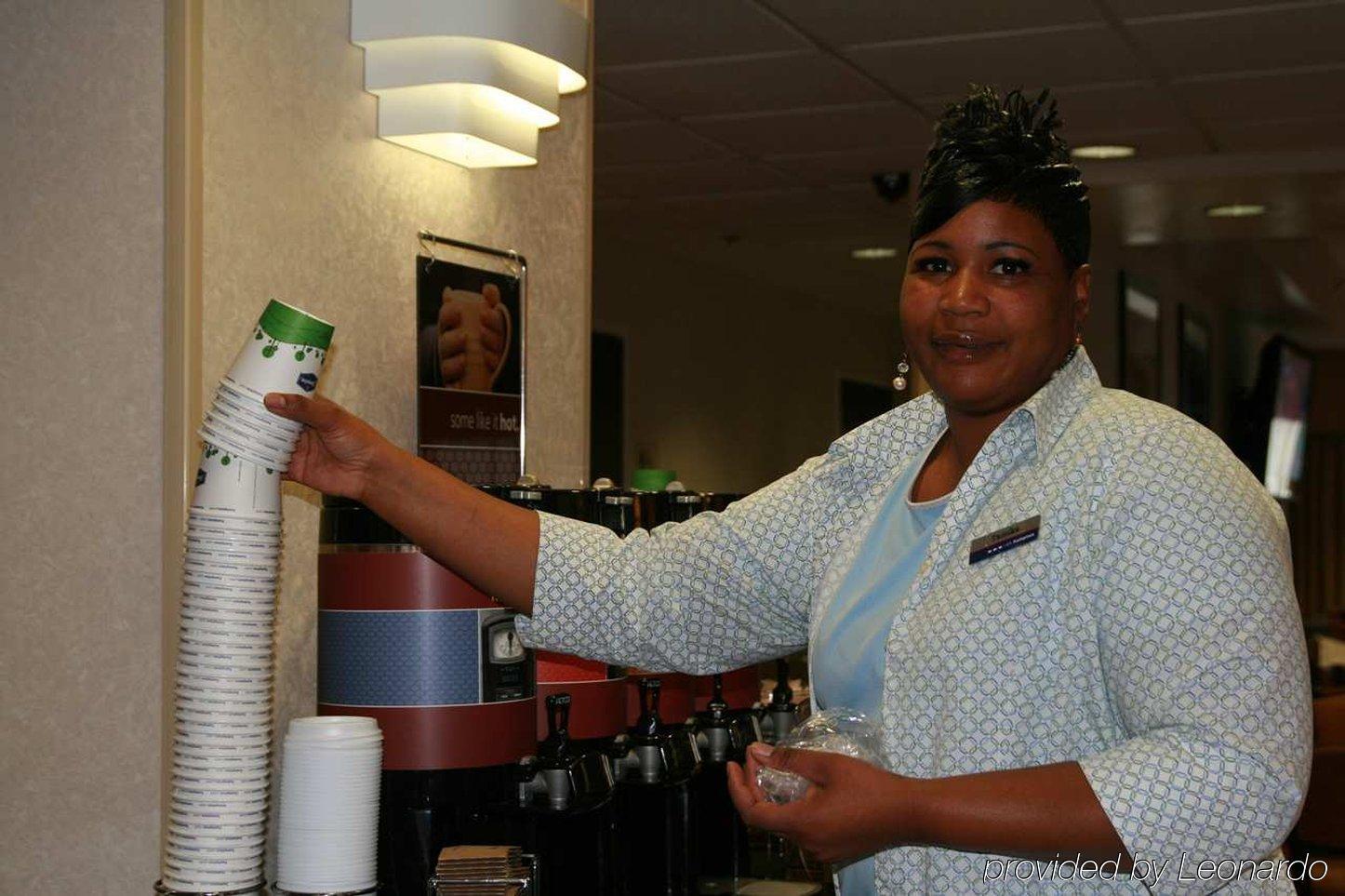 Hampton Inn Conyers Restoran gambar